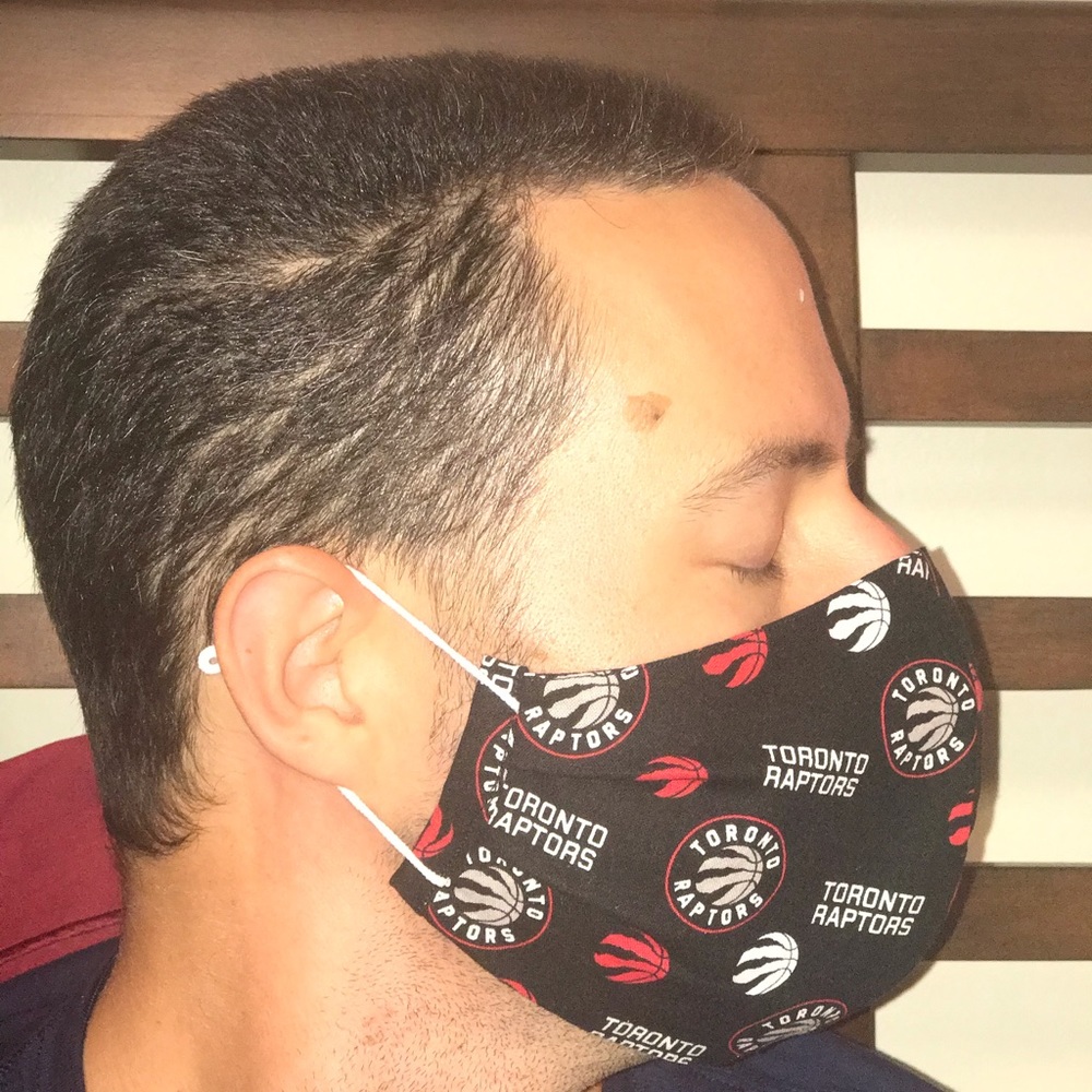 Toronto Raptors Mask - Picture 8 of 9